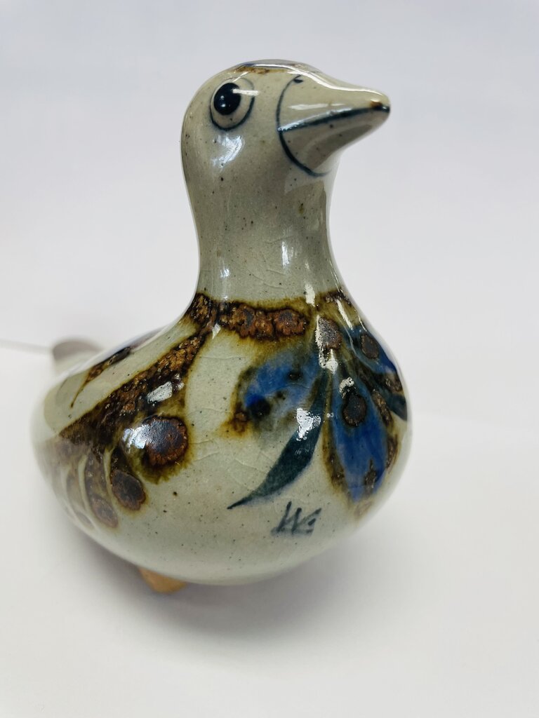 JORGE WILMONT SIGNED FLORAL PIGEON TERRACOTTA 9"