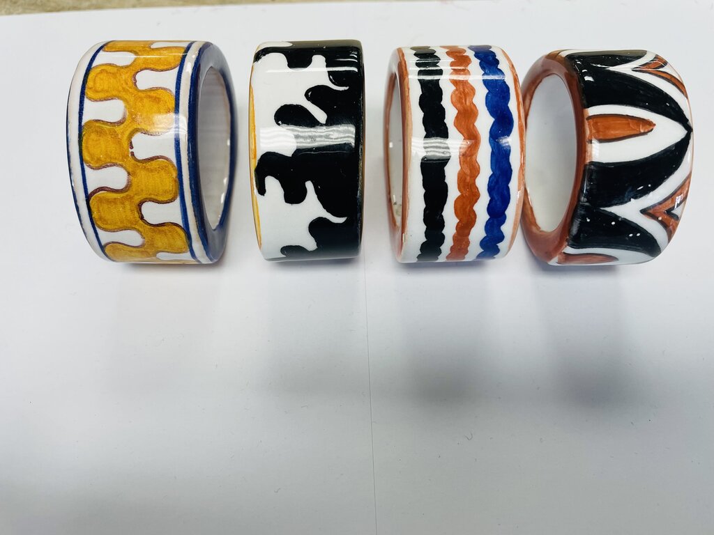 CERAMIC MADE IN ITALY NAPKIN RINGS SET OF 4