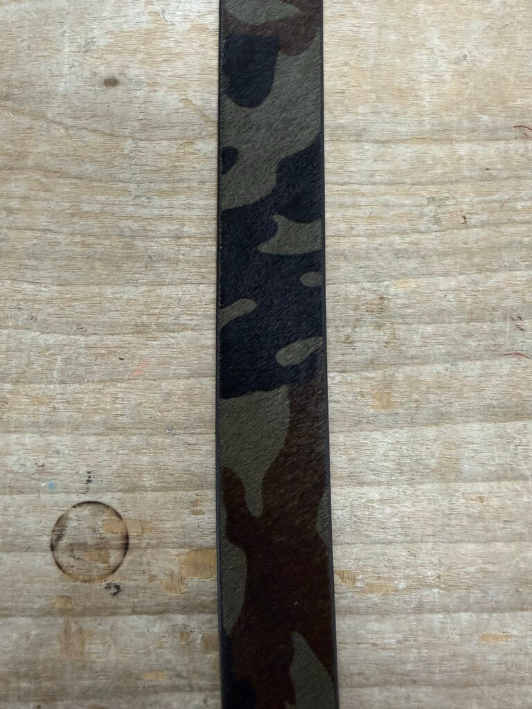 ROBERT GRAHAM CAMO CALF HAIR BELT SIZE 38