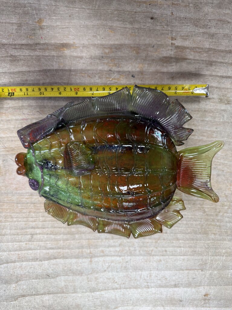 GREEN, ORANGE, AND PURPLE GLASS FISH