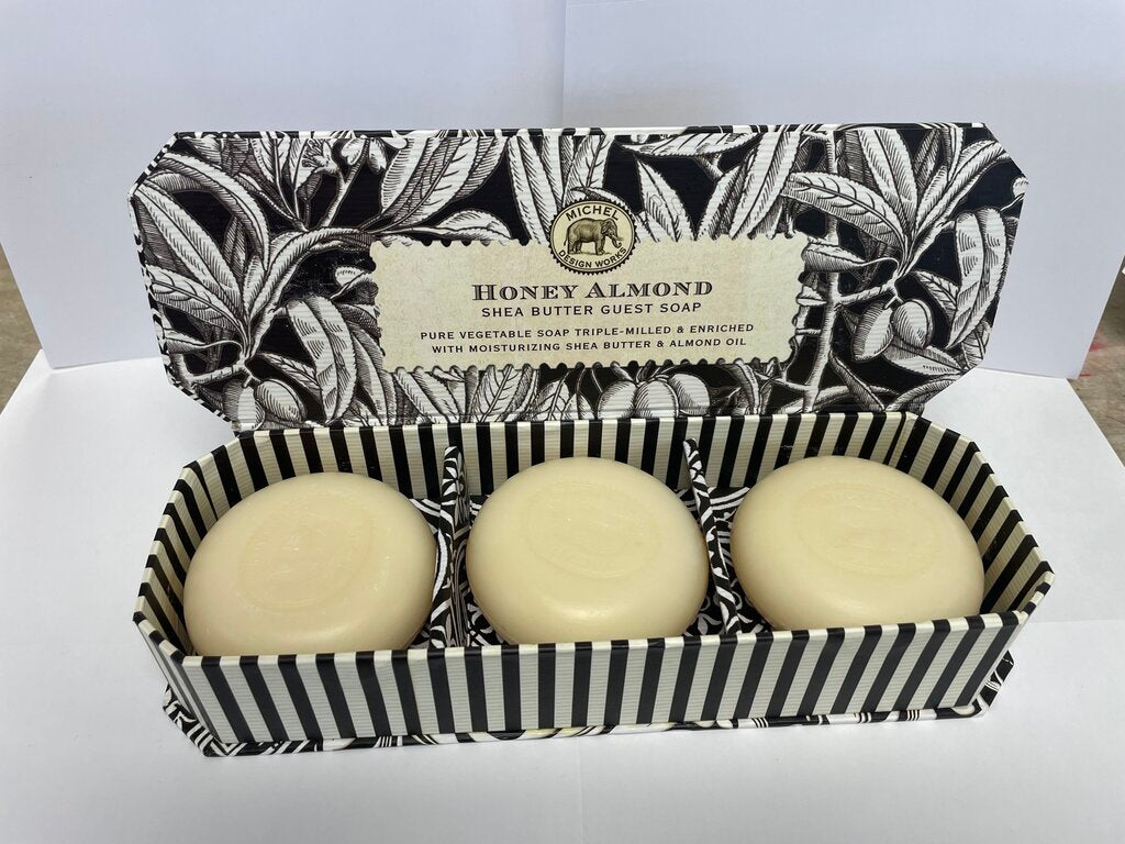 HONEY ALMOND SHEA BUTTER SOAP