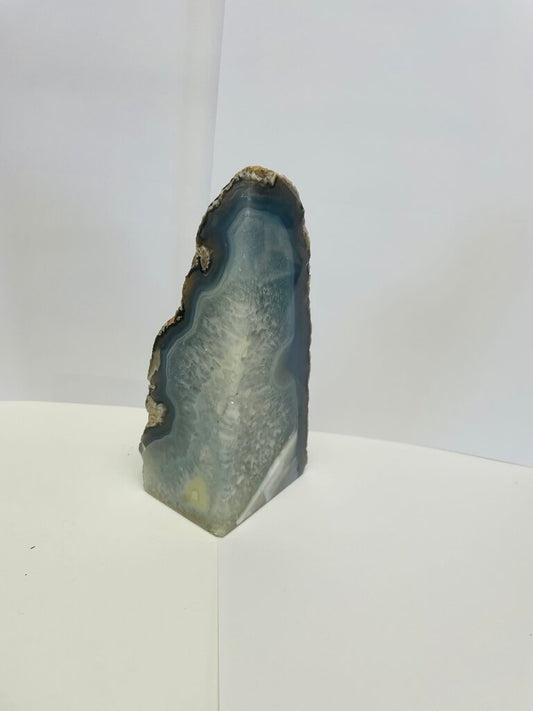 RAW EDGE CRYSTAL AGATE
