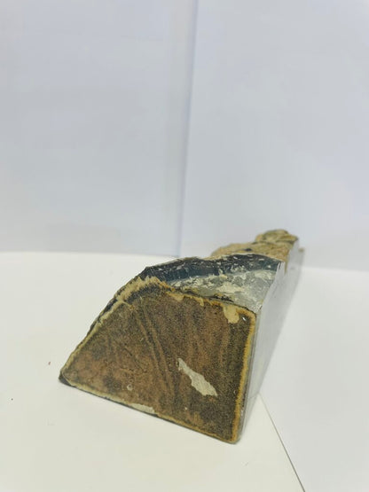 RAW EDGE CRYSTAL AGATE
