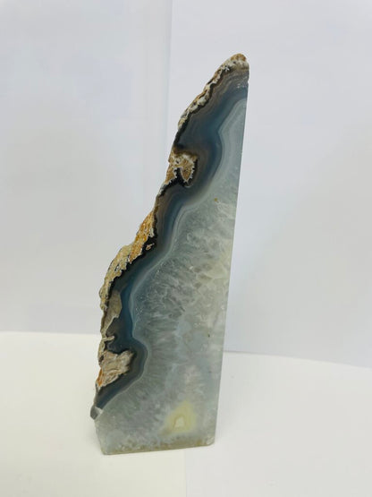 RAW EDGE CRYSTAL AGATE