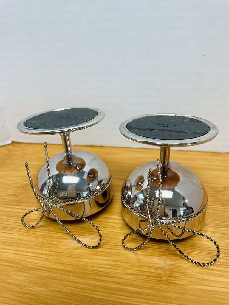 VERA WANG LOVE KNOTS TEA LIGHT HOLDER SET OF 2 5"x2"
