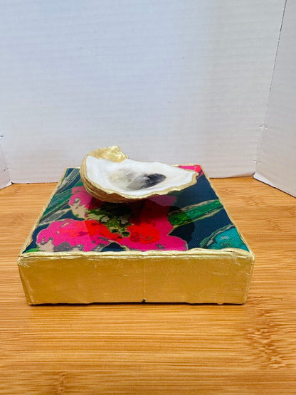 OYSTER SHELL BOX DECOR
