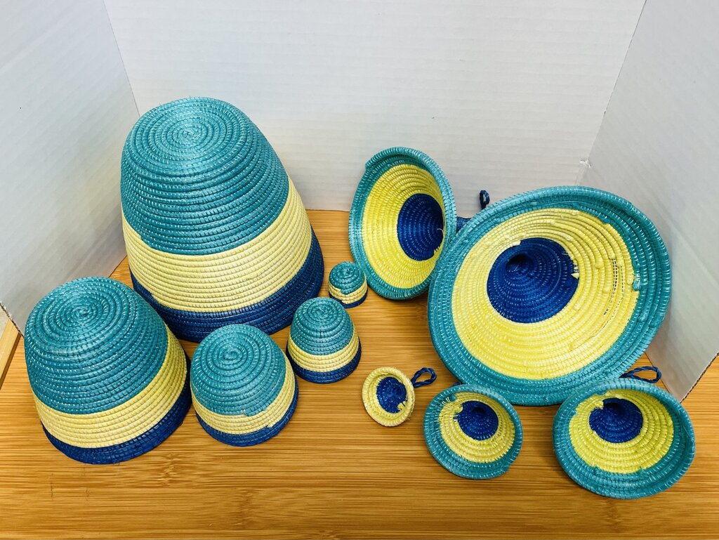 WOVEN NESTING BASKETS SET OF 5 BLUE AND TAN