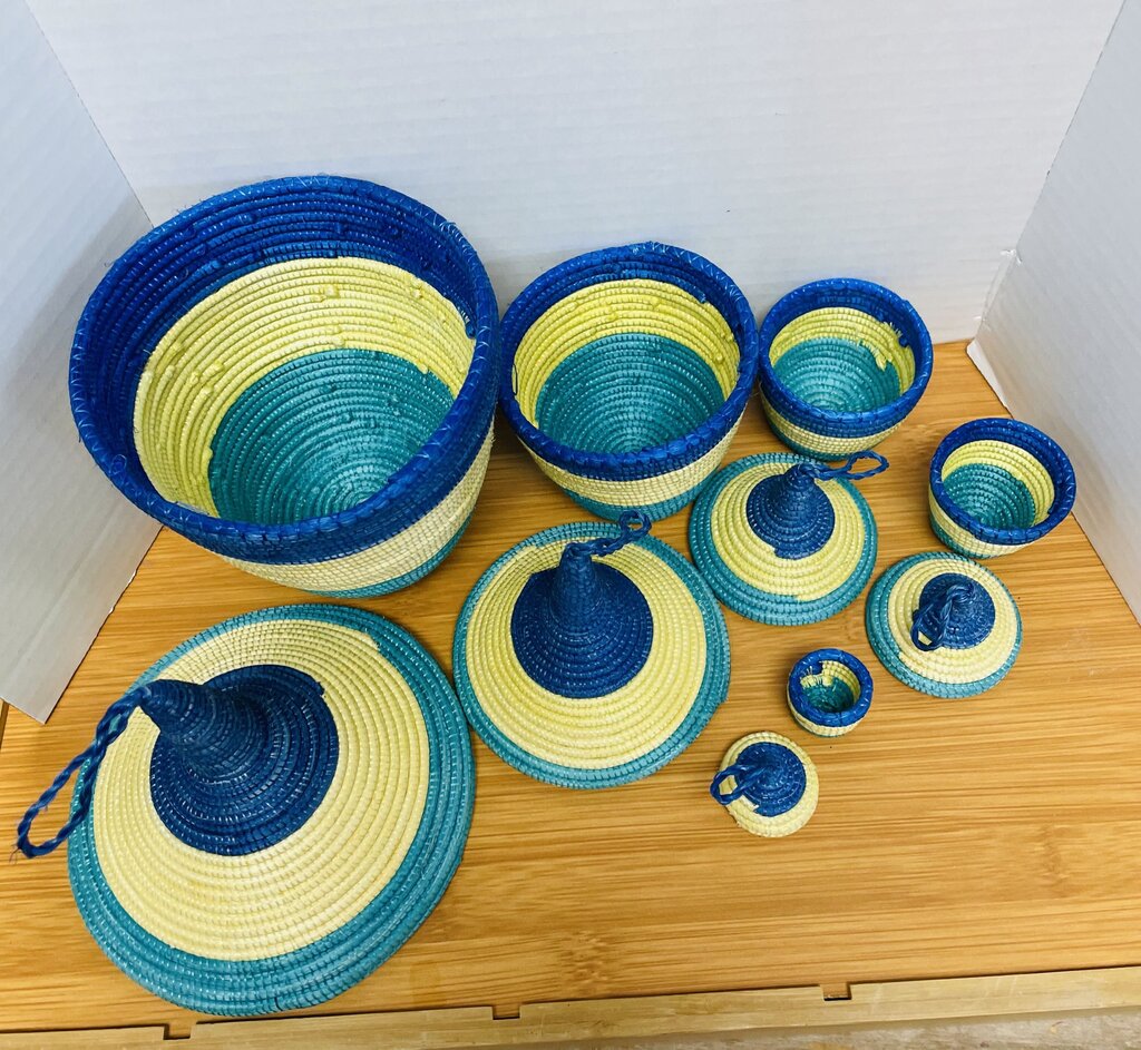 WOVEN NESTING BASKETS SET OF 5 BLUE AND TAN