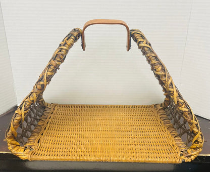 VINTAGE FRENCH COUNTRYSIDE WOVEN WICKER FLOWER BASKET