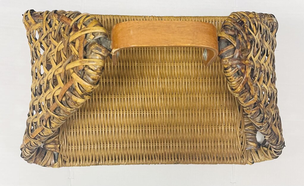 VINTAGE FRENCH COUNTRYSIDE WOVEN WICKER FLOWER BASKET