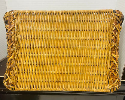 VINTAGE FRENCH COUNTRYSIDE WOVEN WICKER FLOWER BASKET
