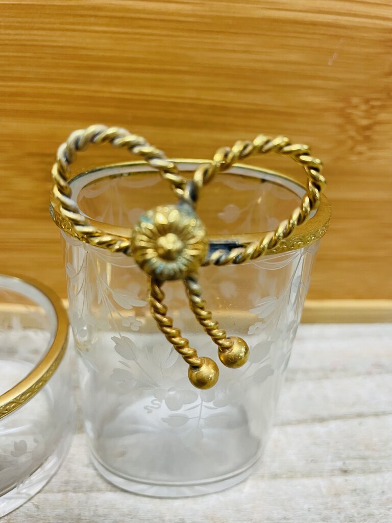 VINTAGE GOLD RIMMED ASHTRAY AND MATCHSTICK HOLDER