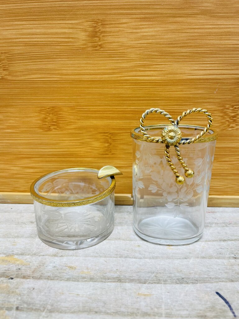 VINTAGE GOLD RIMMED ASHTRAY AND MATCHSTICK HOLDER