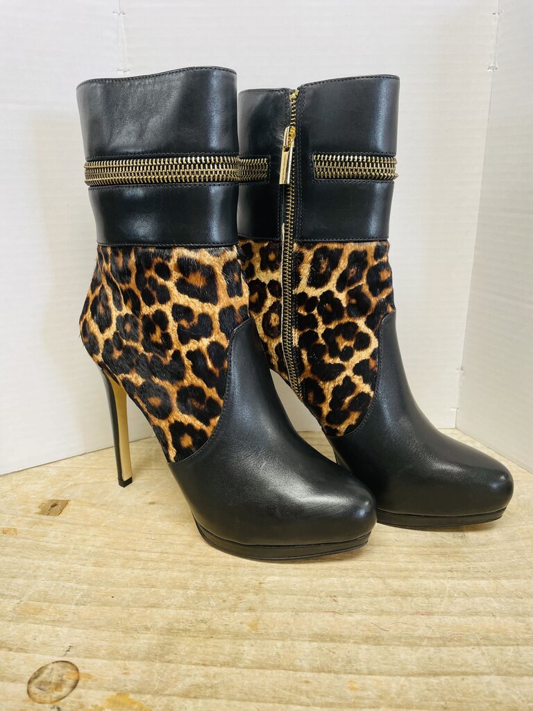MICHAEL KORS HAYA BOOTIES BLACK/CHEETAH SIZE 6 1/2