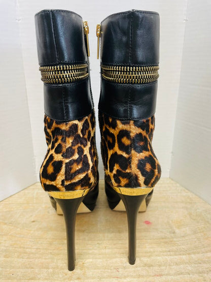 MICHAEL KORS HAYA BOOTIES BLACK/CHEETAH SIZE 6 1/2