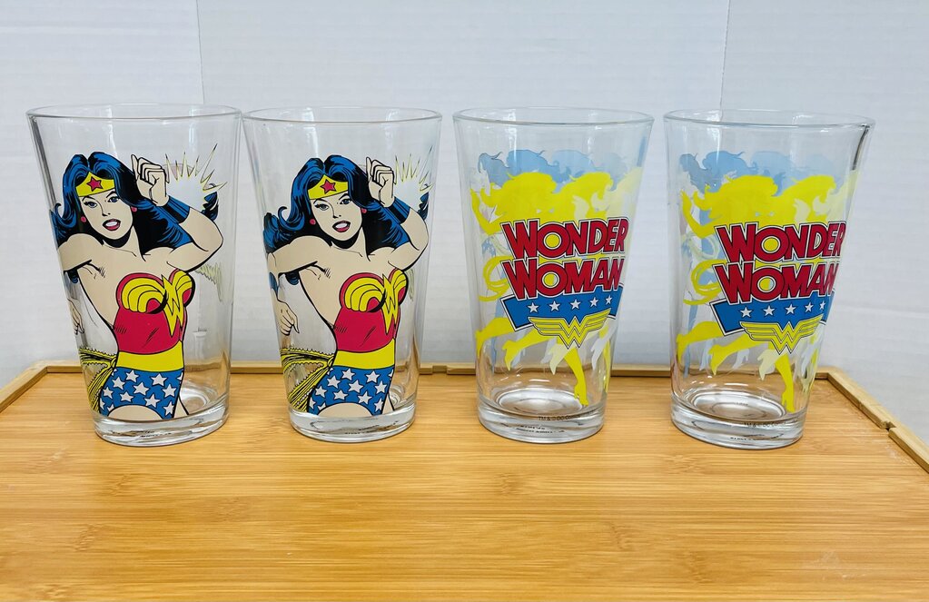 WONDER WOMAN GLASSES SET OF 4