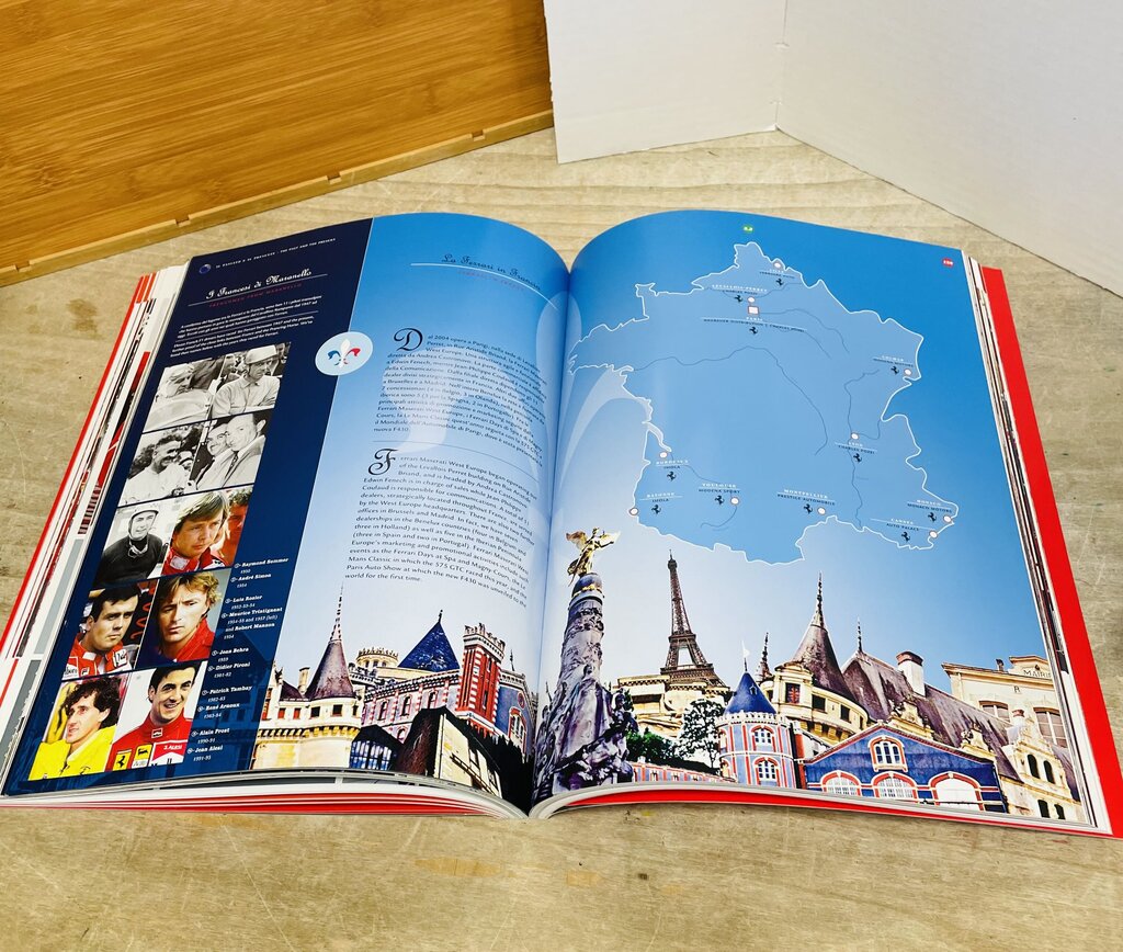 FERRARI 2004 YEARBOOK CAMPIONI DEL MONDO