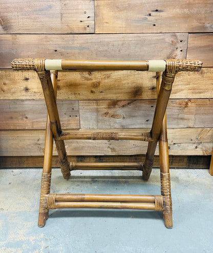 VINTAGE RATTEN & BAMBOO LUGGAGE FOLDING RACK T23''W13'