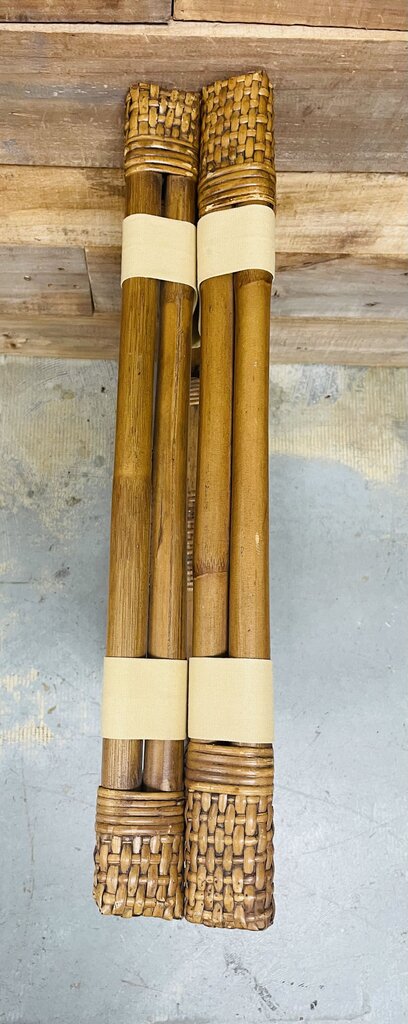 VINTAGE RATTEN & BAMBOO LUGGAGE FOLDING RACK T23''W13'