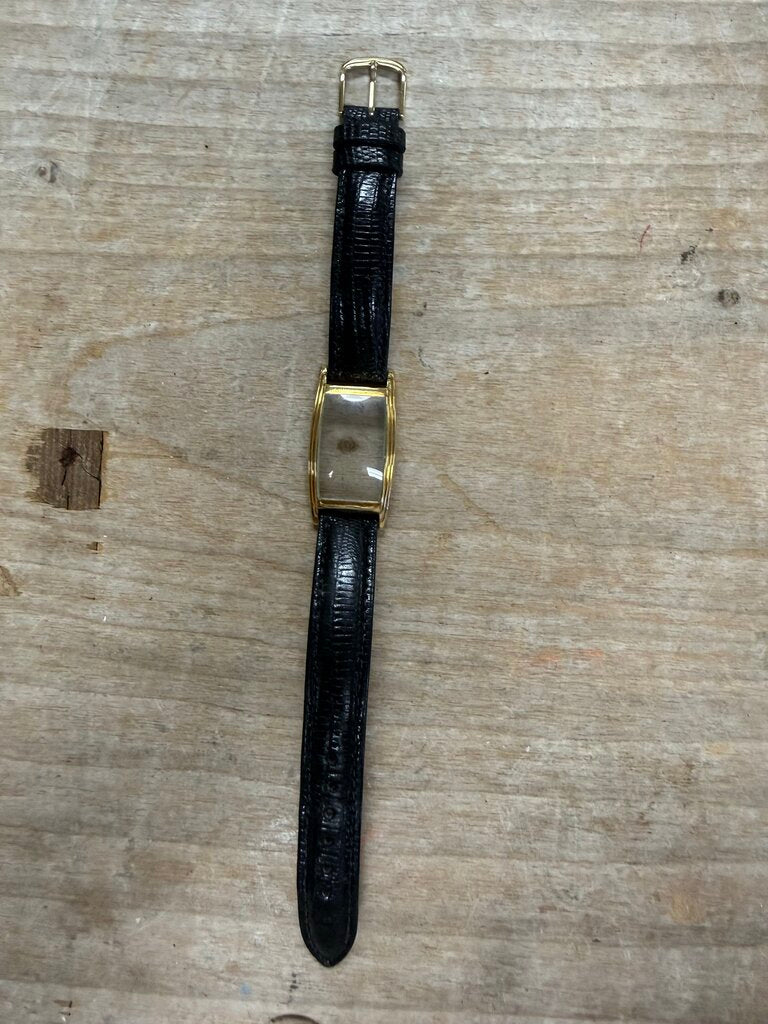 VINTAGE WOMANS SWISS 10 KT GOLD FILLED GRUEN CURVEX PRECISION WATCH