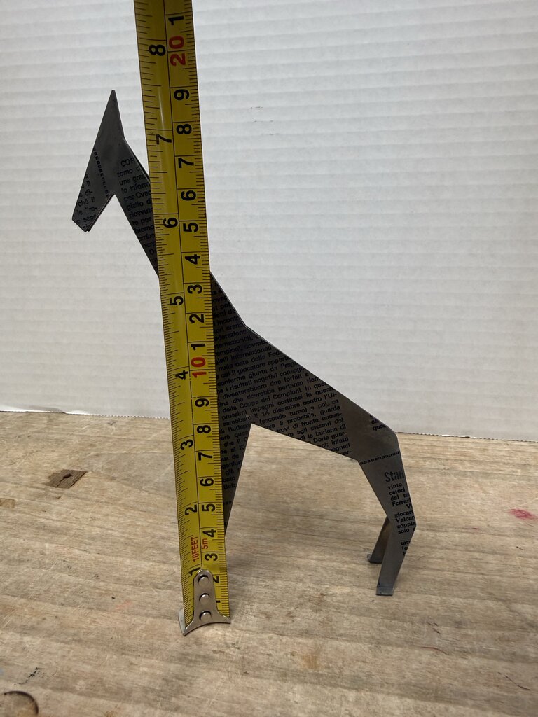 METAL HAND CRAFTED GIRAFFE FIGURE