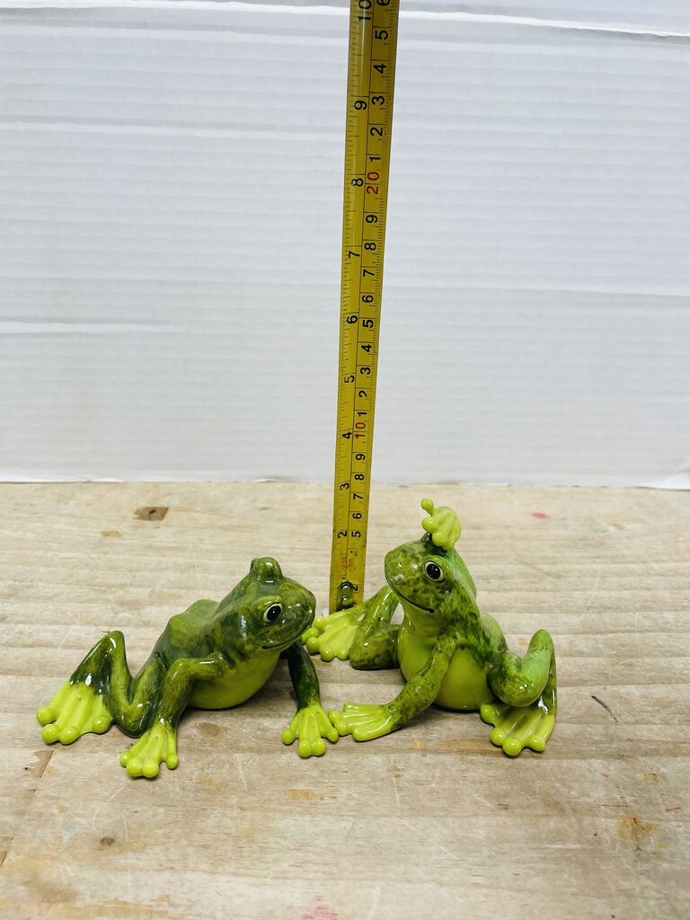 GANZ GREEN FROG FIGURINE SET OF 2