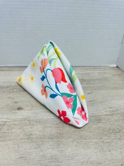 NWT SUR LA TABLE FLORAL NAPKINS SET OF 4 20"x20"