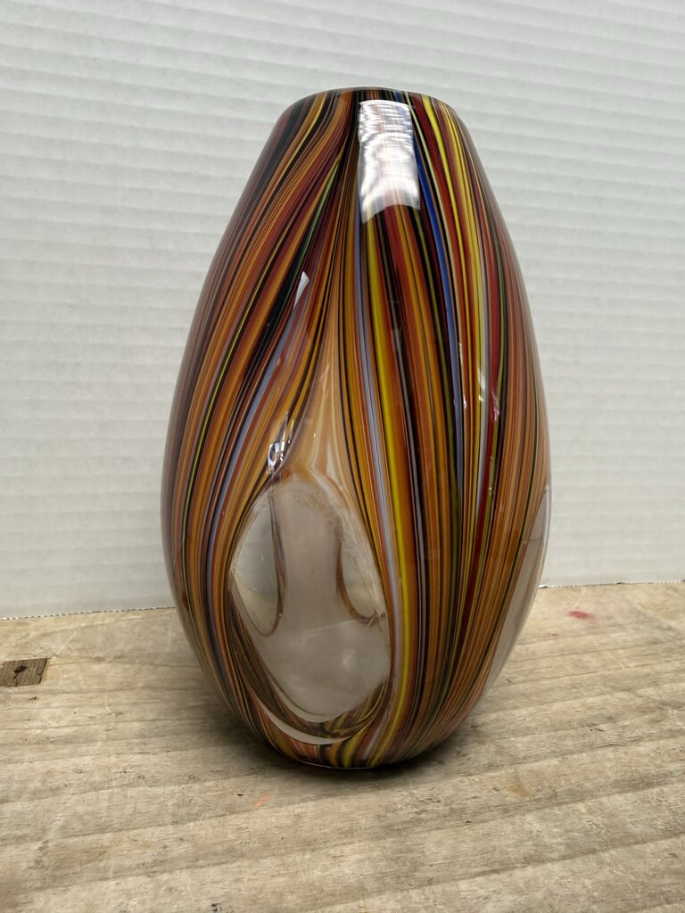 MISSONI RED SWIRL GLASS VASE W/ CIRCLES