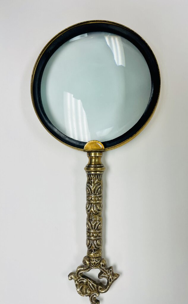 MAGNIFYING GLASS