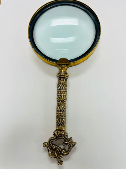 MAGNIFYING GLASS