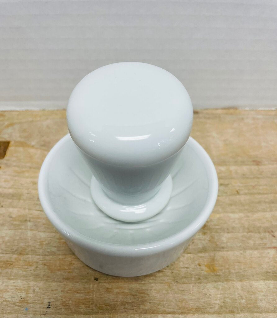 VINTAGE HIGHWAVE MORTOR AND PESTLE