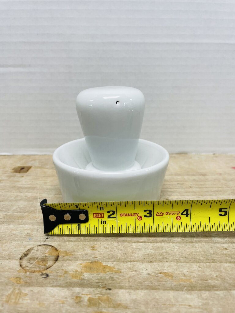 VINTAGE HIGHWAVE MORTOR AND PESTLE