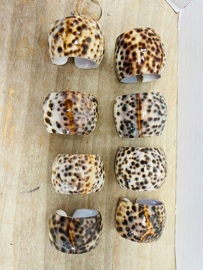 SET OF 8 SHELL NAPKIN RINGS