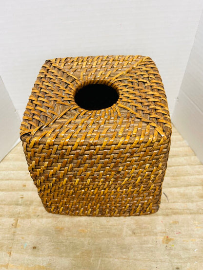 VINTAGE RATTAN TISSUE BOX COVER