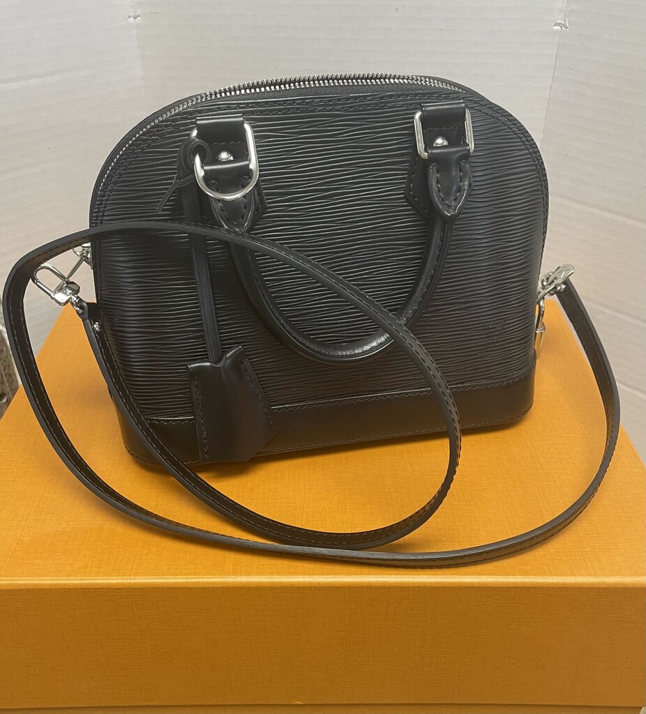 LOUIS VUITTON ALMA BLACK PURSE