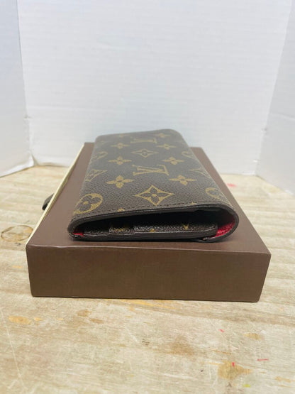 LOUIS VUITTON WALLET RED BUTTON