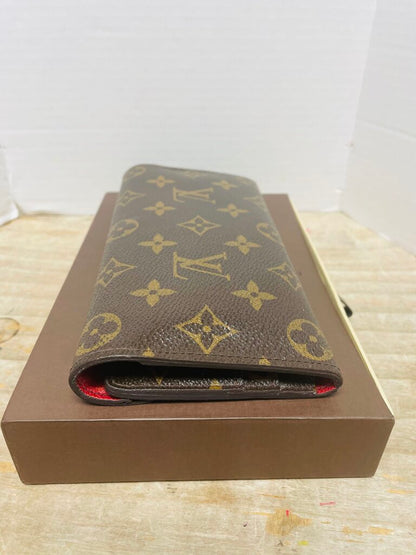 LOUIS VUITTON WALLET RED BUTTON
