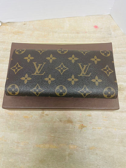 LOUIS VUITTON WALLET RED BUTTON