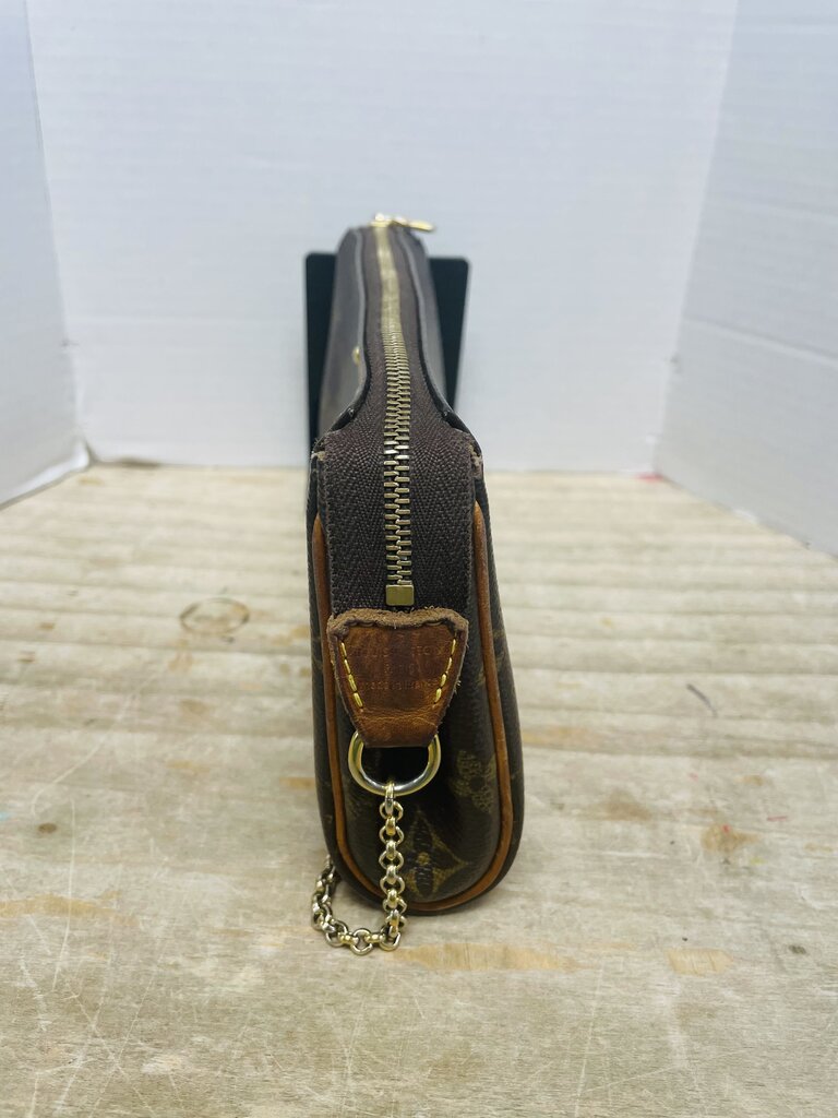 AUTHENTIC LOUIS VUITTON EVA PURSE L9.5 H4.5
