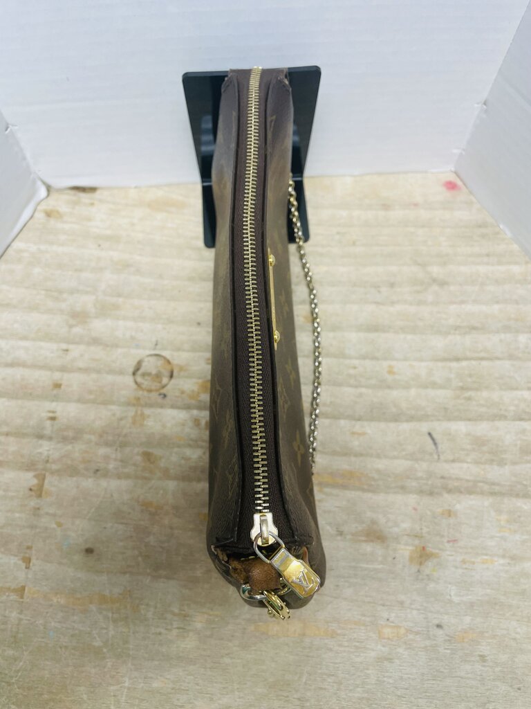 AUTHENTIC LOUIS VUITTON EVA PURSE L9.5 H4.5