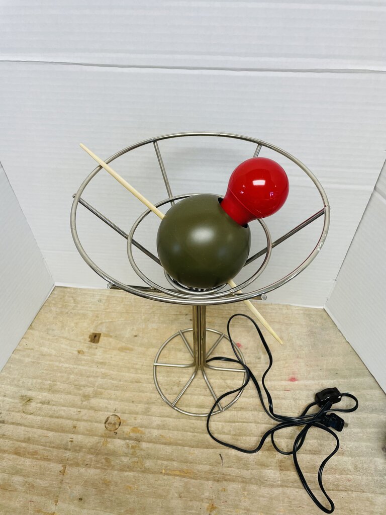 VINTAGE 90'S POP MARTINI/OLIVE LAMP BY DAVID KRYS