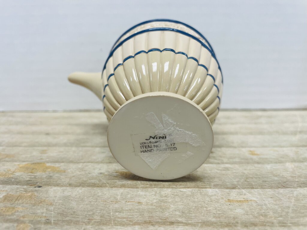 CANEWARE MINI TEA POT W/ LION