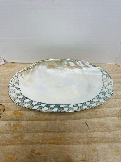 TWOS COMPANY SEA SHELL TRINKET DISH