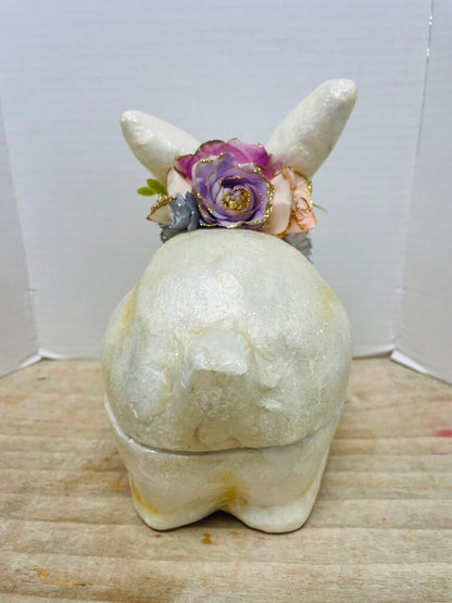 CAPIZ SHELL BUNNY RABBIT TRINKET BOX