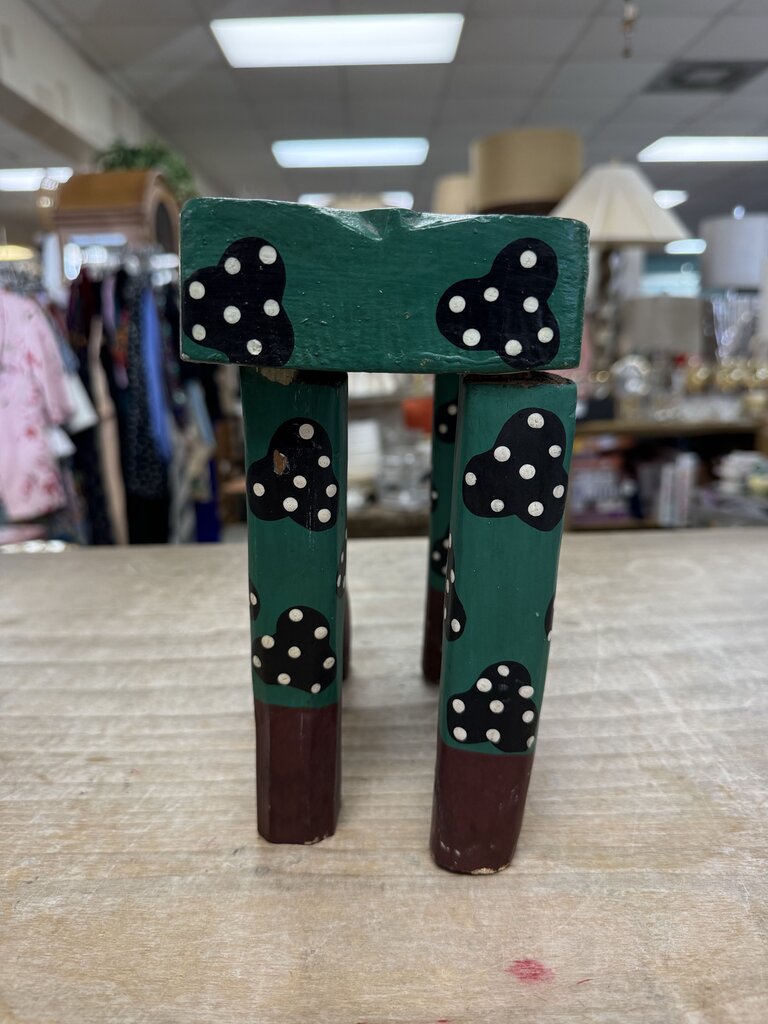 INDONESIAN FOLK ART FROG STOOL