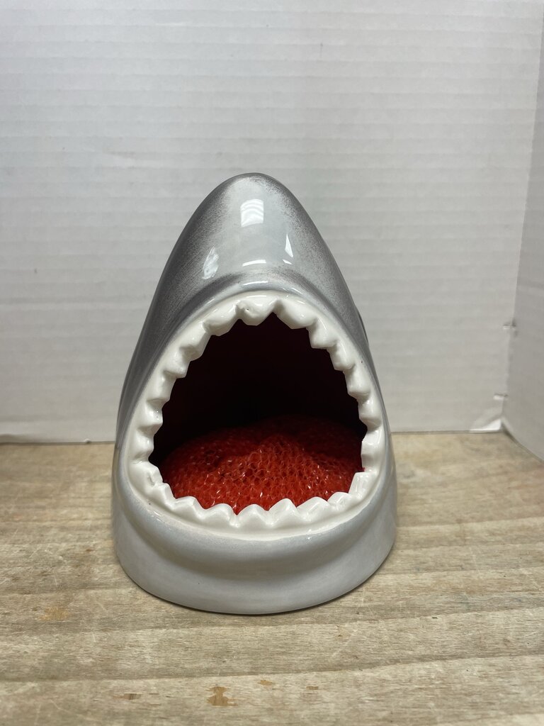 CRACKER BARREL SHARK HEAD SPONGE HOLDER